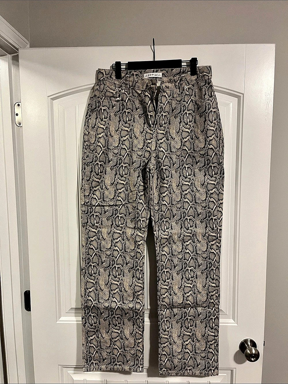 Mango Animal Print Straight Leg Pants Size Medium Like New